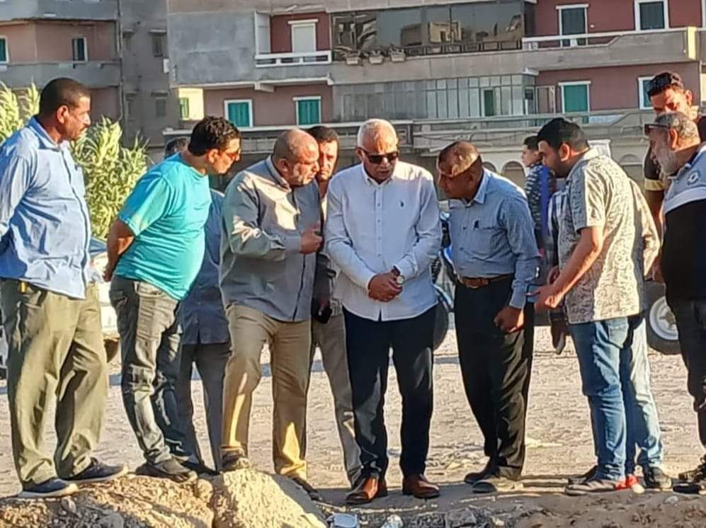 رئيس مياه البحيرة يعلن انتهاء أزمة انقطاع وضعف المياه بعزبة الشيخ الكبرى بمدينة كفر الدوار