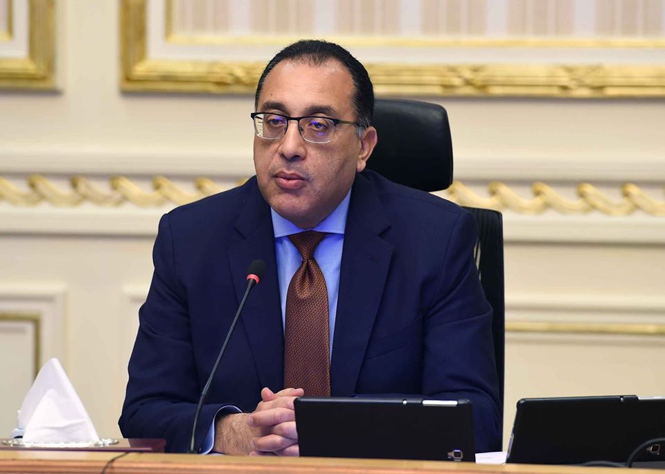عاجل.. رئيس الوزراء يحدد موعد الانتهاء من قطع الكهرباء في هذا التوقيت 