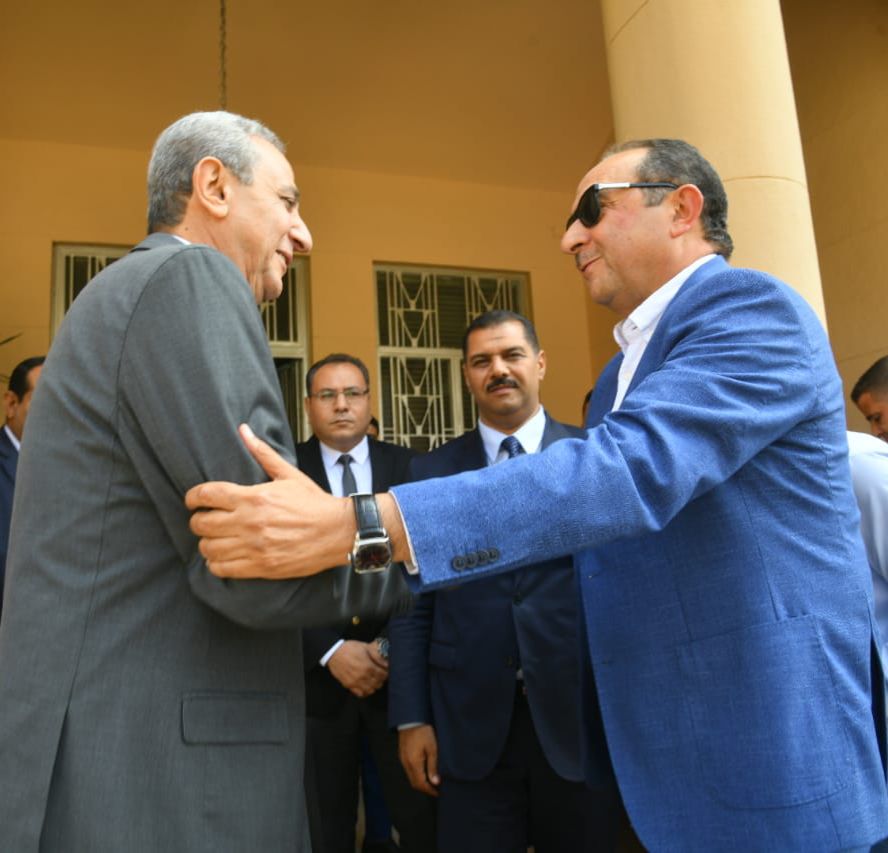 وزير قطاع الأعمال العام يزور شركة غزل المحلة ويلتقي بمحافظ الغربية ونواب البرلمان