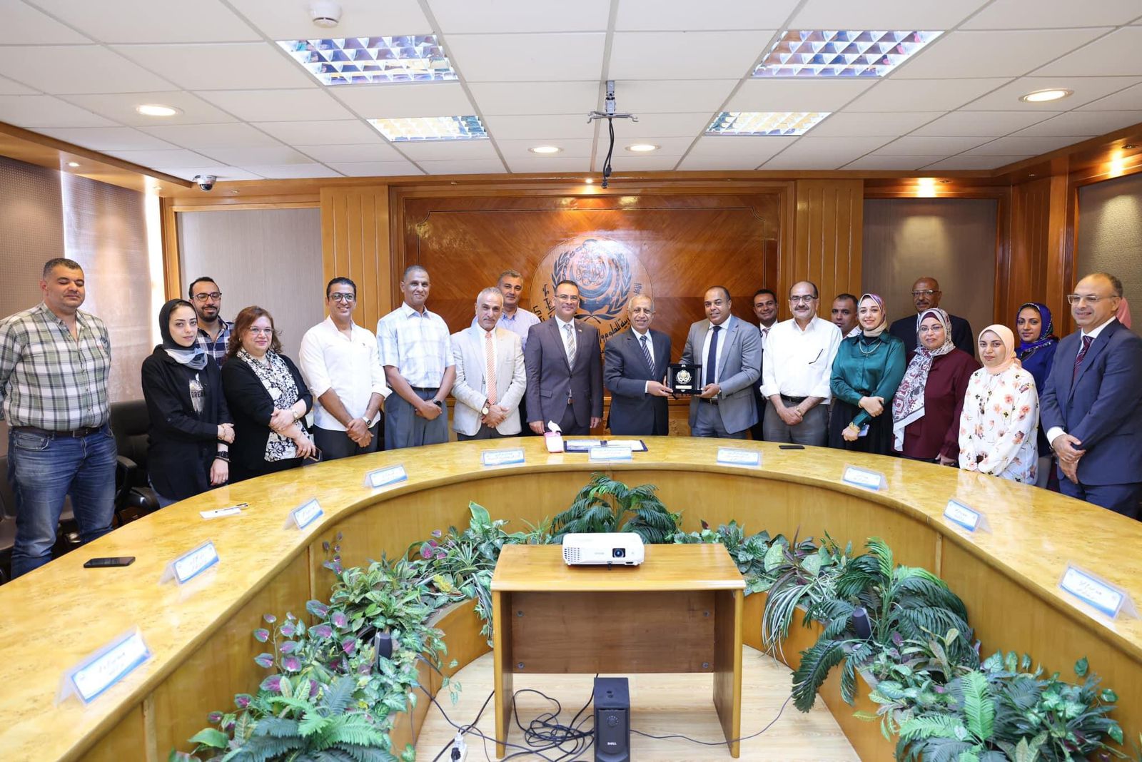 الدكتور إسماعيل عبد الغفار يزور مركز البحوث والإستشارات لقطاع النقل البحرى بميامي ويؤكد على أهمية تطوير وتحديث البنية البحثية