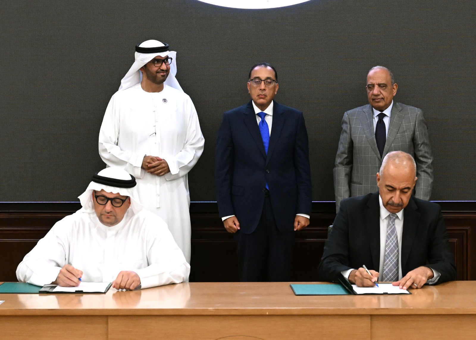 تحالف “مصدر – إنفينيتي” يعتزم إنشاء محطة جديدة لإنتاج الكهرباء من طاقة الرياح بخليج السويس بقدرة 200 ميجاوات