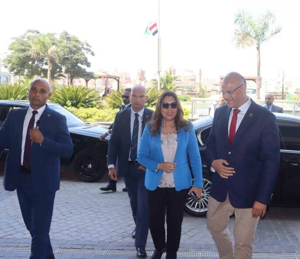 وزيرة التنمية المحلية تصل إلى محافظة القليوبية لتفقد وافتتاح عدد من المشروعات التنموية والخدمية