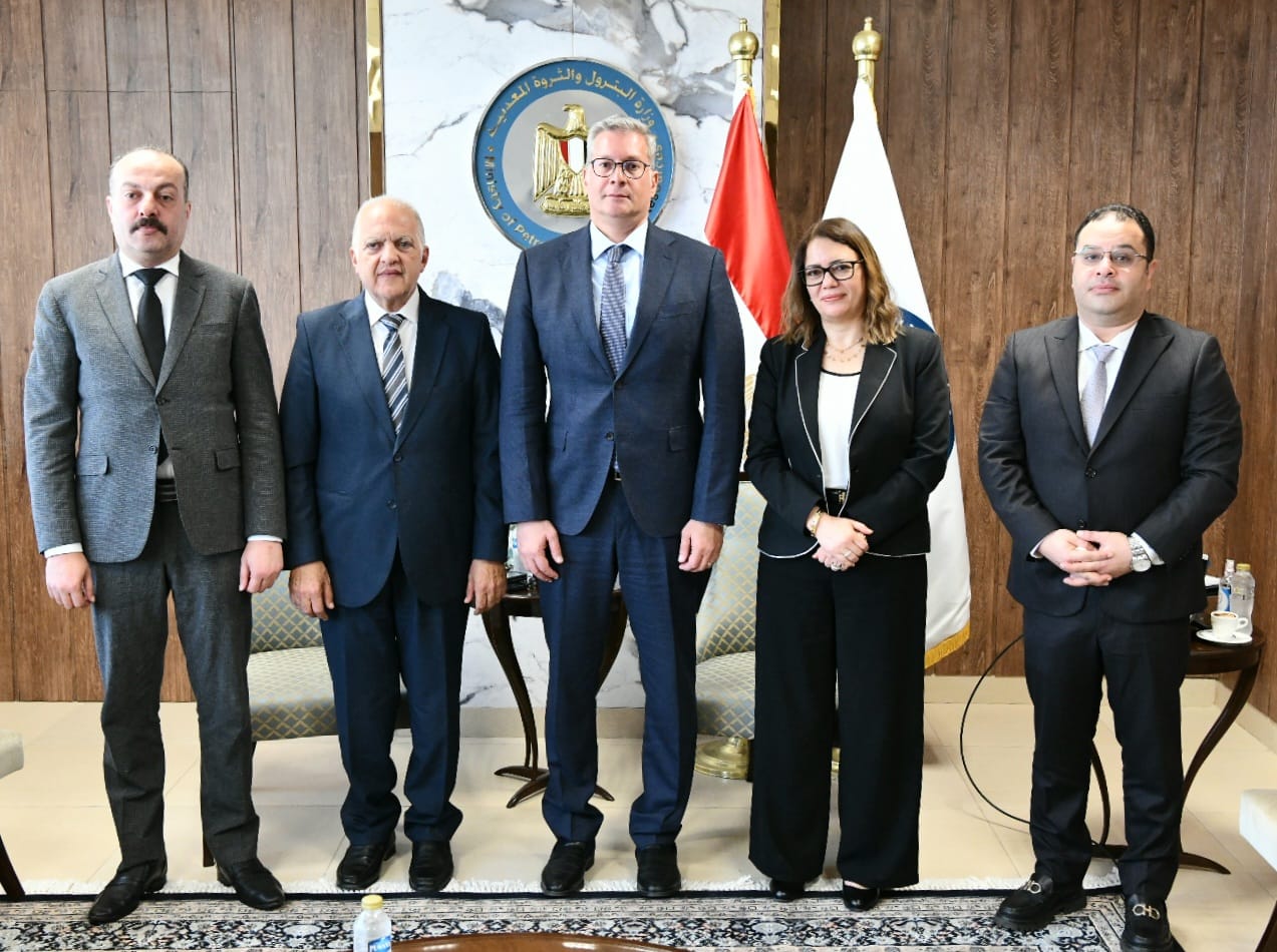وزير البترول يجتمع بهيئة مكتب لجنة الطاقة بالبرلمان ويؤكد أهمية التعاون المشترك