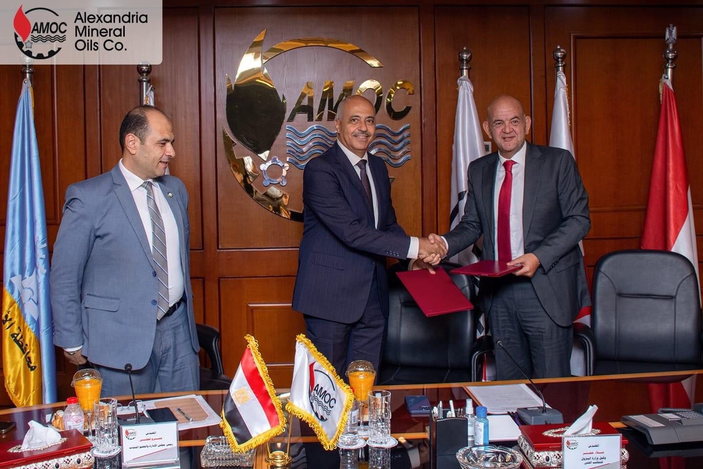 “أموك” توقع بروتوكول تعاون مع جمعية الأورمان لدعم قريتي 45 والوفاء والأمل بمركز العامرية