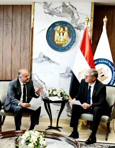 بريتش بتروليوم تعزز استثماراتها في مصر.. ووزارة البترول تؤكد الدعم الكامل