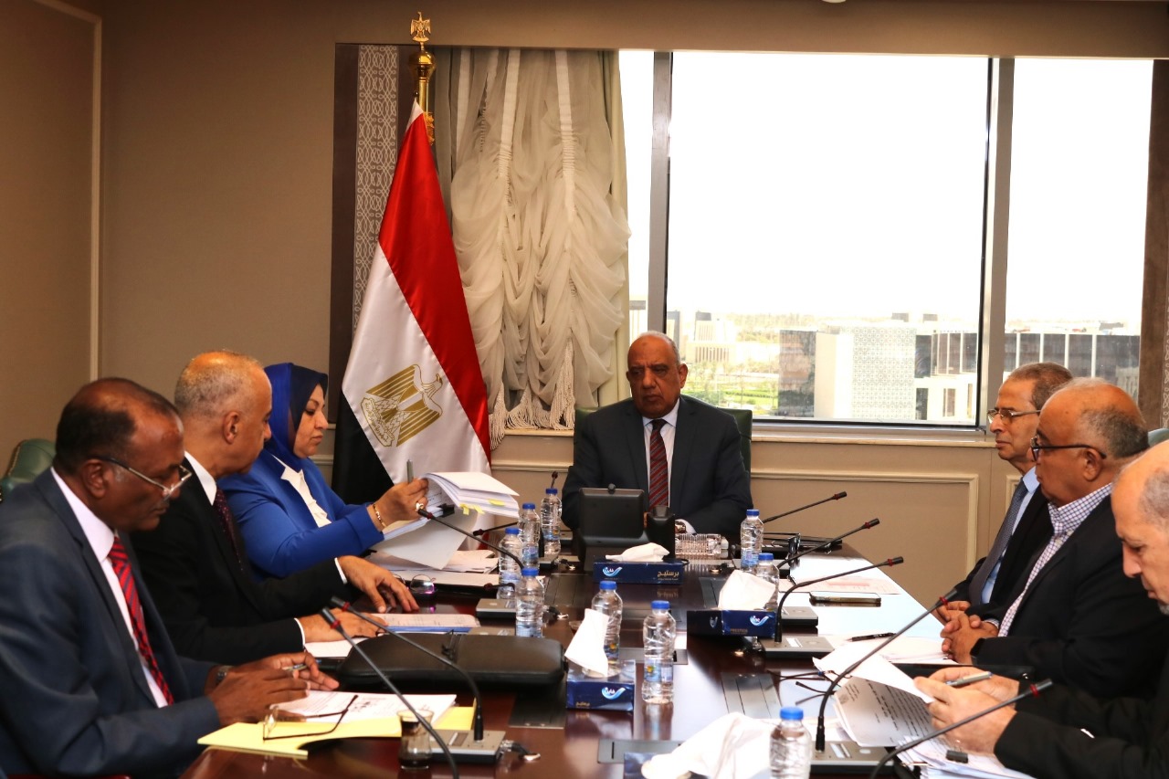وزير الكهرباء يراجع خطة تشغيل المحطة الشمسية الحرارية بالكريمات ومتطلبات التطوير 