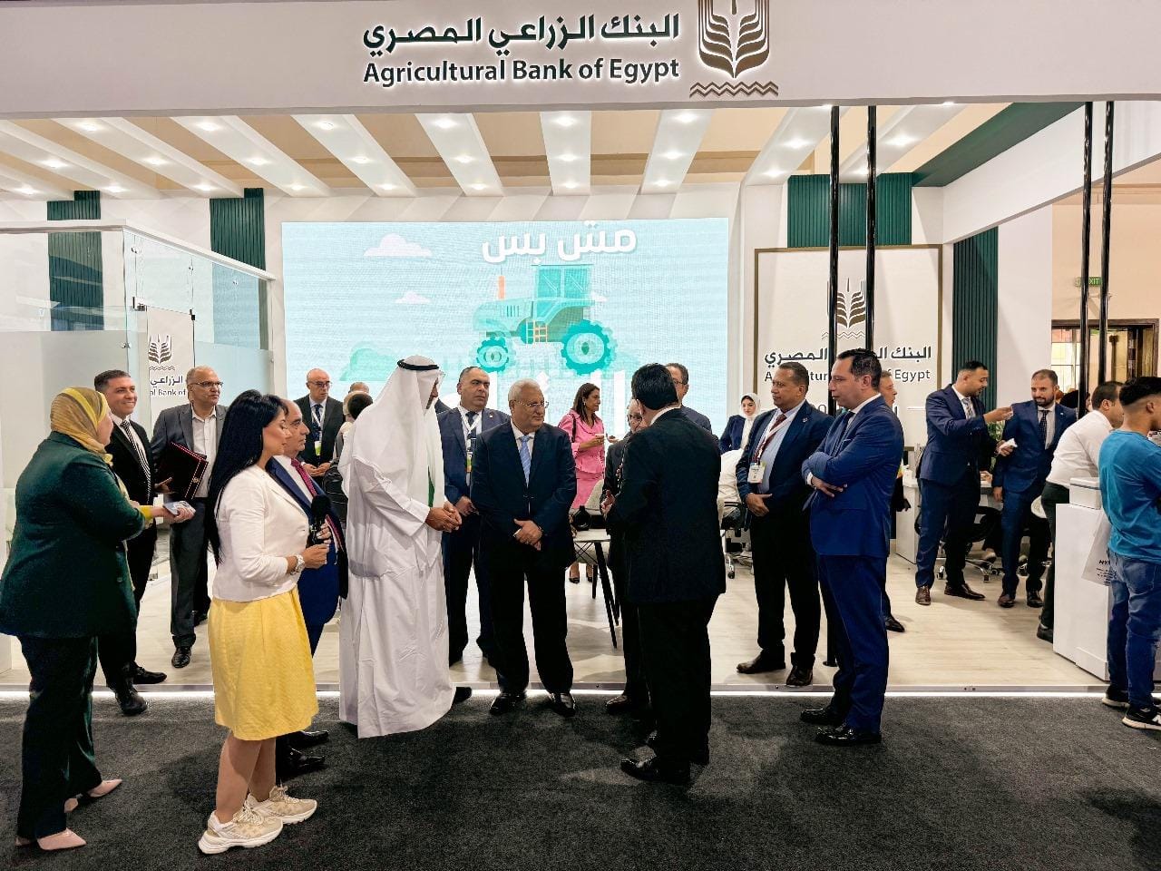 البنك الزراعي المصري يستعرض أحدث برامجه التمويلية لتنمية القطاع الزراعي بمشاركة مميزة كراعي بلاتيني لمعرض صحاري