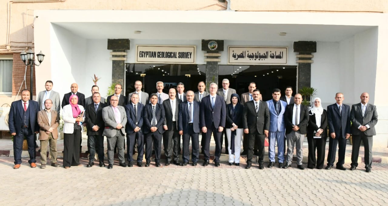 بدوي يؤكد اهتمام الحكومة بتنمية قطاع التعدين وجذب الاستثمارات