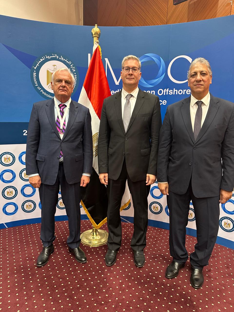 وزير البترول يجتمع بمسؤول يوناني لمناقشة تعزيز التعاون في مجال الطاقة