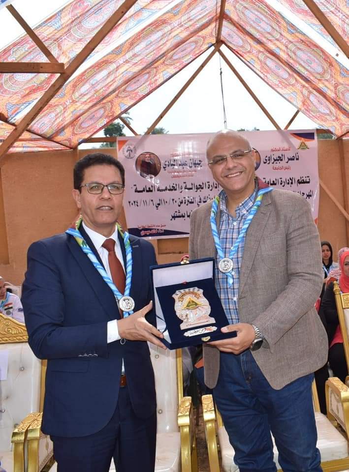 محافظ القليوبية ورئيس جامعة بنها يفتتحان المهرجان الإرشادي الخامس عشر للجوالات تحت شعار  “مستعدة للحياة”