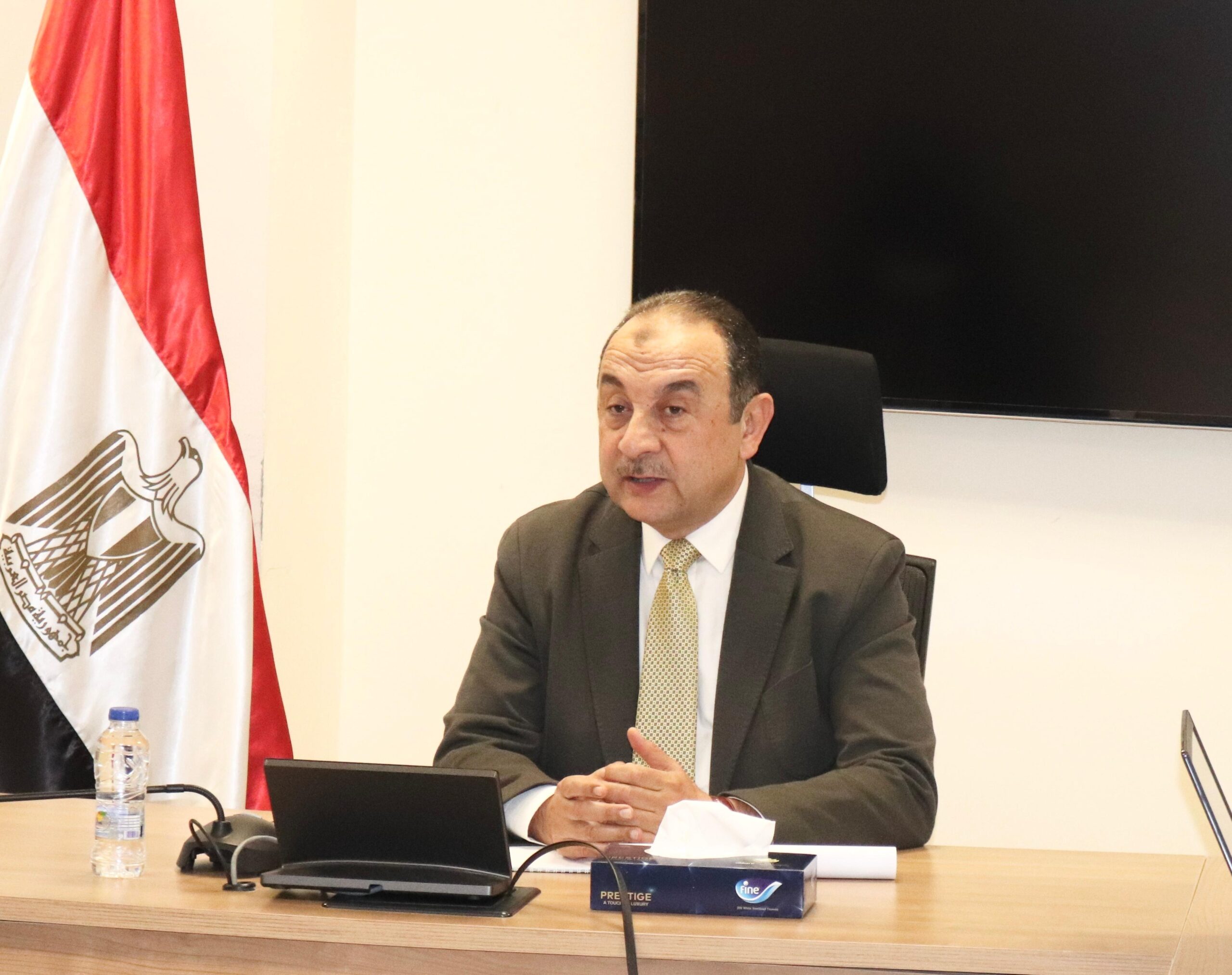 وزير قطاع الأعمال العام يتابع الموقف التنفيذي لمشروعات قطاع الصناعات المعدنية.. ويشدد على تسريع وتيرة الإنجاز