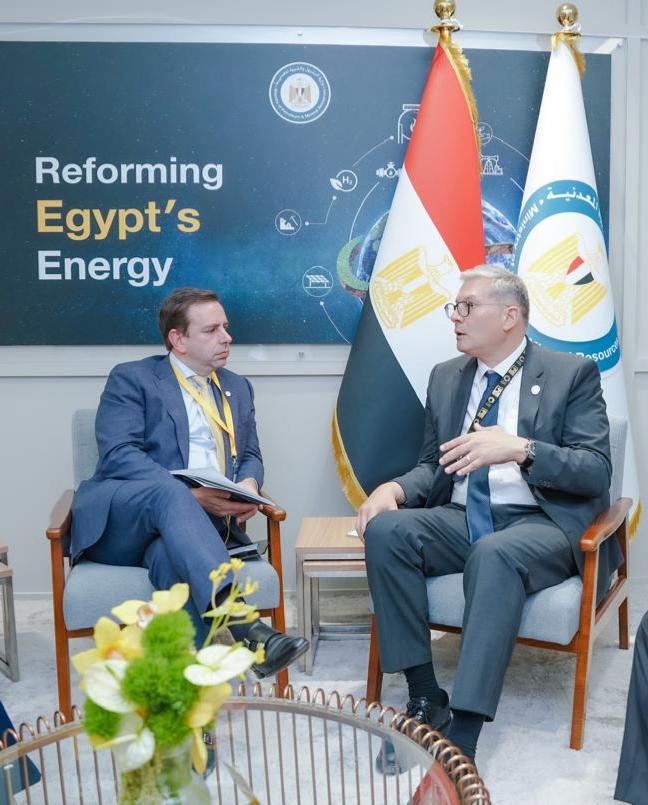 جلسة مباحثات ثنائية مع سيدرك كريمرز- نائب الرئيس التنفيذي للغاز الطبيعي المسال بشركة شل
