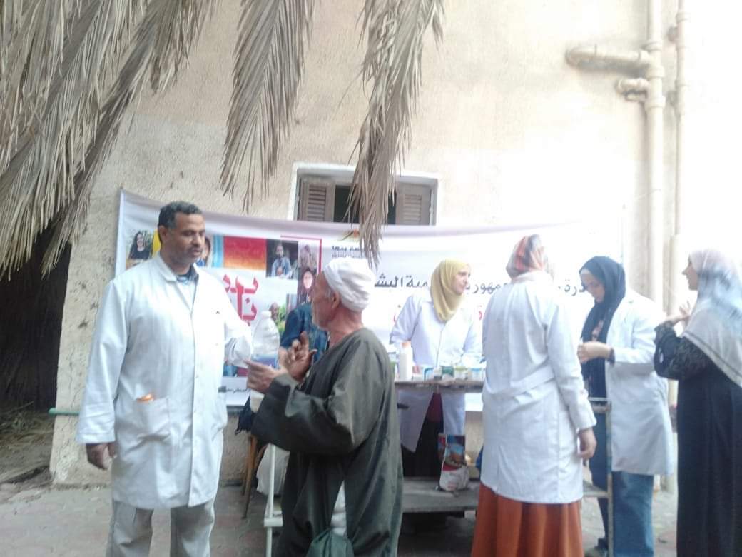 ضمن مبادرة بداية جديدة لبناء الإنسان.. جامعة بنها تنظم قافلة بيطرية بالخصوص 