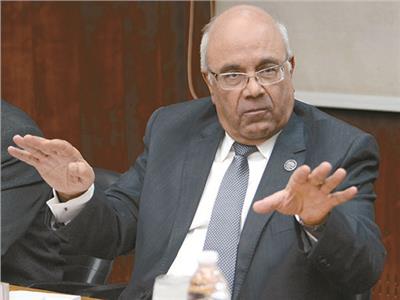 محمد الفيومي يؤكد: شركات قطاع الأعمال العام تستعيد بريقها بعد تنفيذ خطط التطوير
