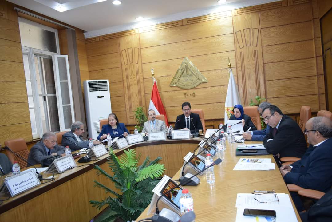 رئيس جامعة بنها يترأس اجتماع مجلس إدارة مركز ضمان الجودة 