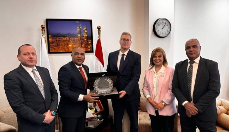 نقابة البترول: استجابة المهندس كريم بدوى بعودة إحياء الإحتفال بالعيد القومى للبترول من جديد