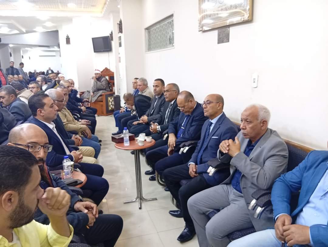 بحضور وزير العمل.. “هيثم زاد الدين يستقبل عزاء والدتة بقاعة الحمد بمسجد ال رشدان بمدينة نصر