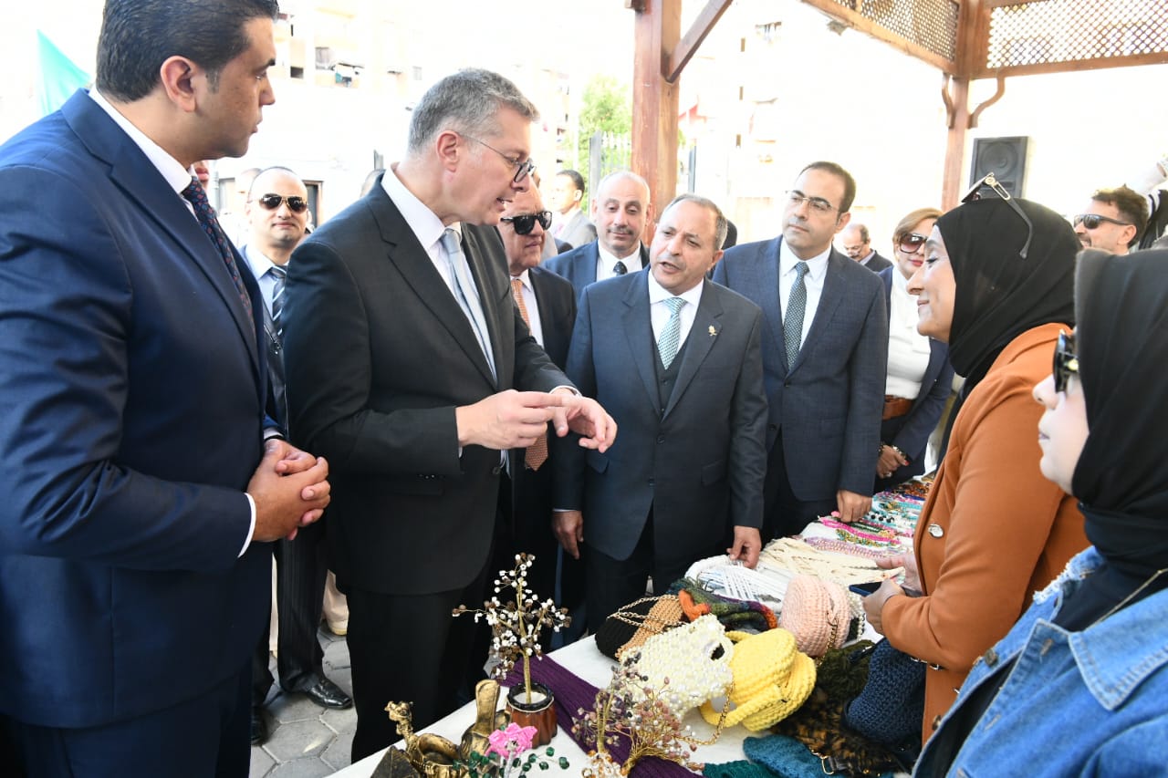 كريم بدوي يتفقد عددا من مشروعات التنمية المجتمعية بمحافظة بور سعيد 