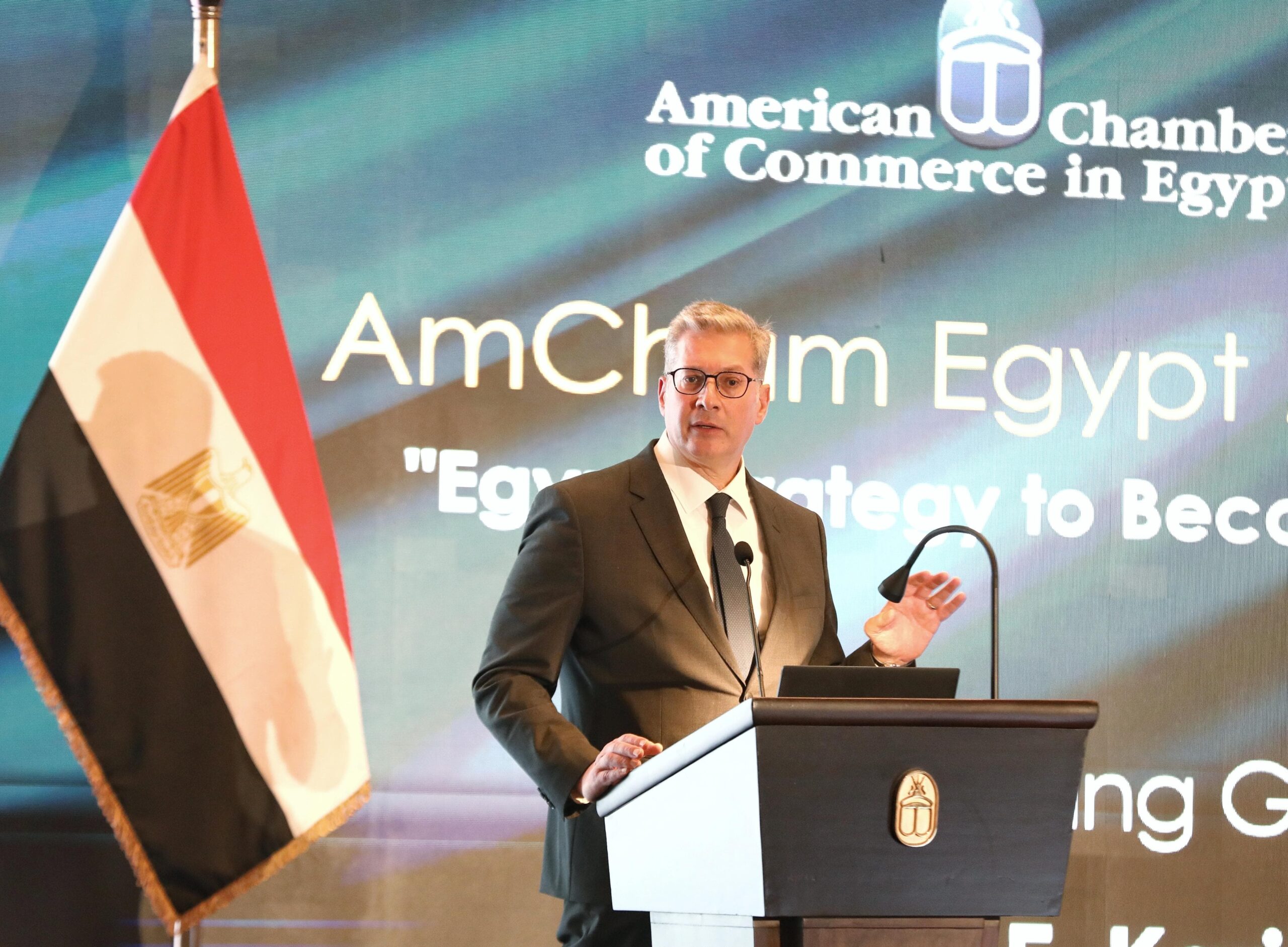 كريم بدوي: استراتيجية وزارة البترول للتعامل مع التحديات وتسريع خطط التنمية والإنتاج والاستكشاف تحقق نتائجاً إيجابية جدا