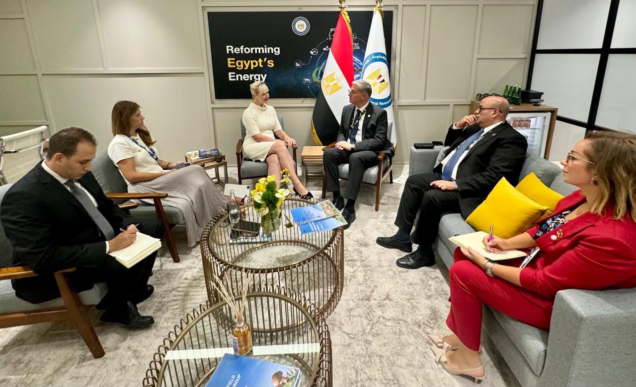 المهندس كريم بدوى يبحث مع الأمين العام والرئيس التنفيذي لمجلس الطاقة العالمي سبل تعزيز التعاون المشترك