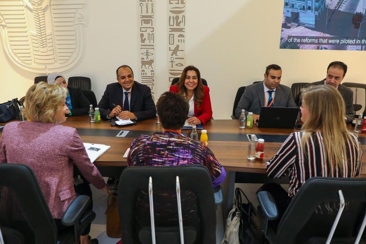 وزيرة التنمية المحلية تبحث مع وفد اتحاد البلديات الهولندية مجالات التعاون المشترك بين الجانبين