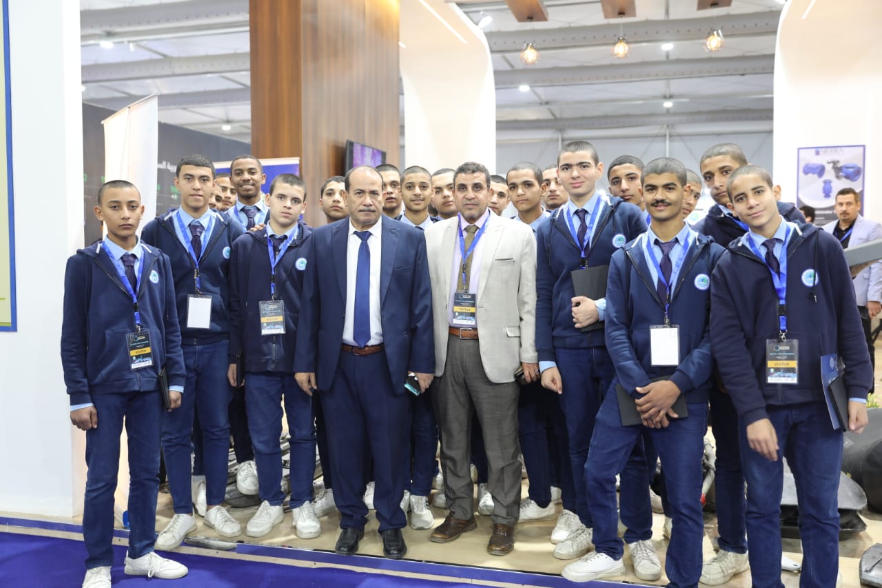 مشاركة طلاب مدارس مياه الشرب والصرف الصحي في معرض ومؤتمر IWWI لتكنولوجيا المياه