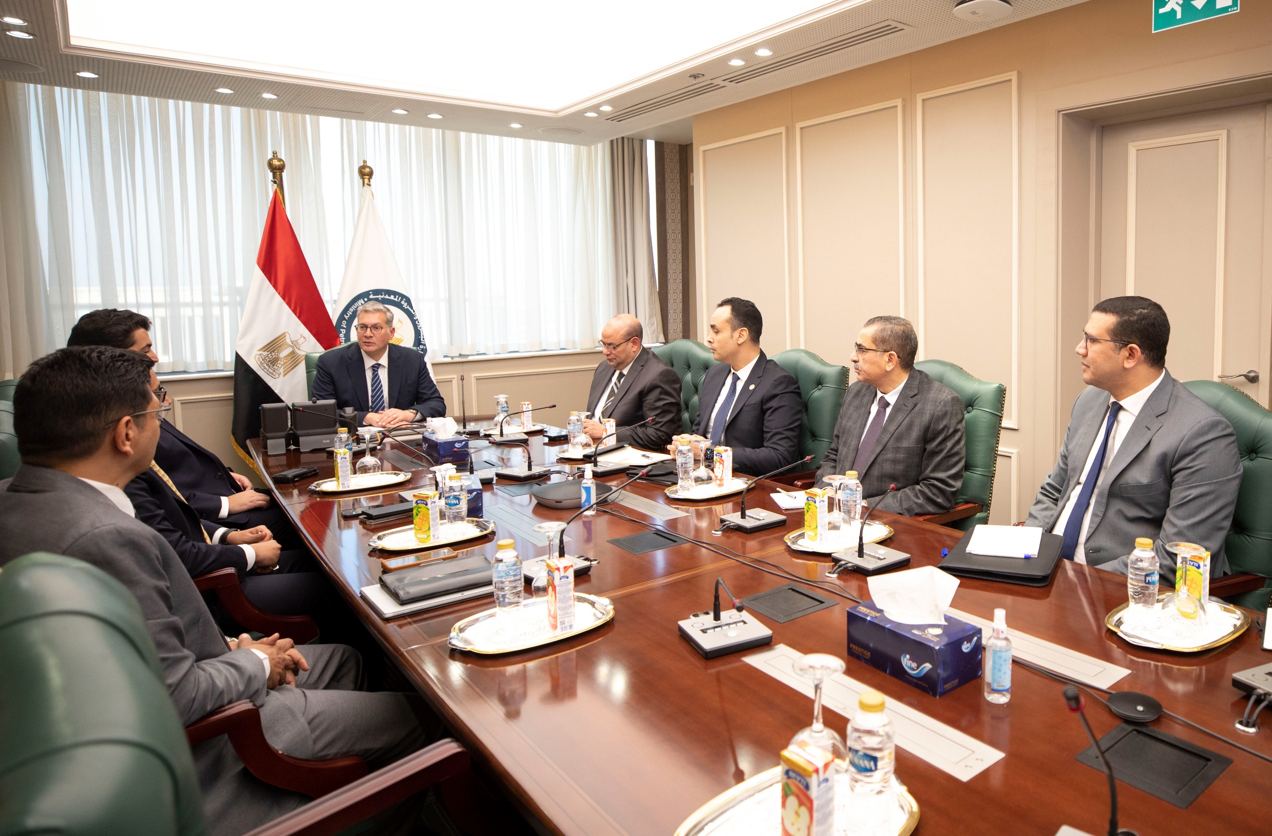 كريم بدوي يبحث مع مسؤولي مجموعة القحطاني السعودية فرص التعاون في أنشطة البترول والغاز والبتروكيماويات