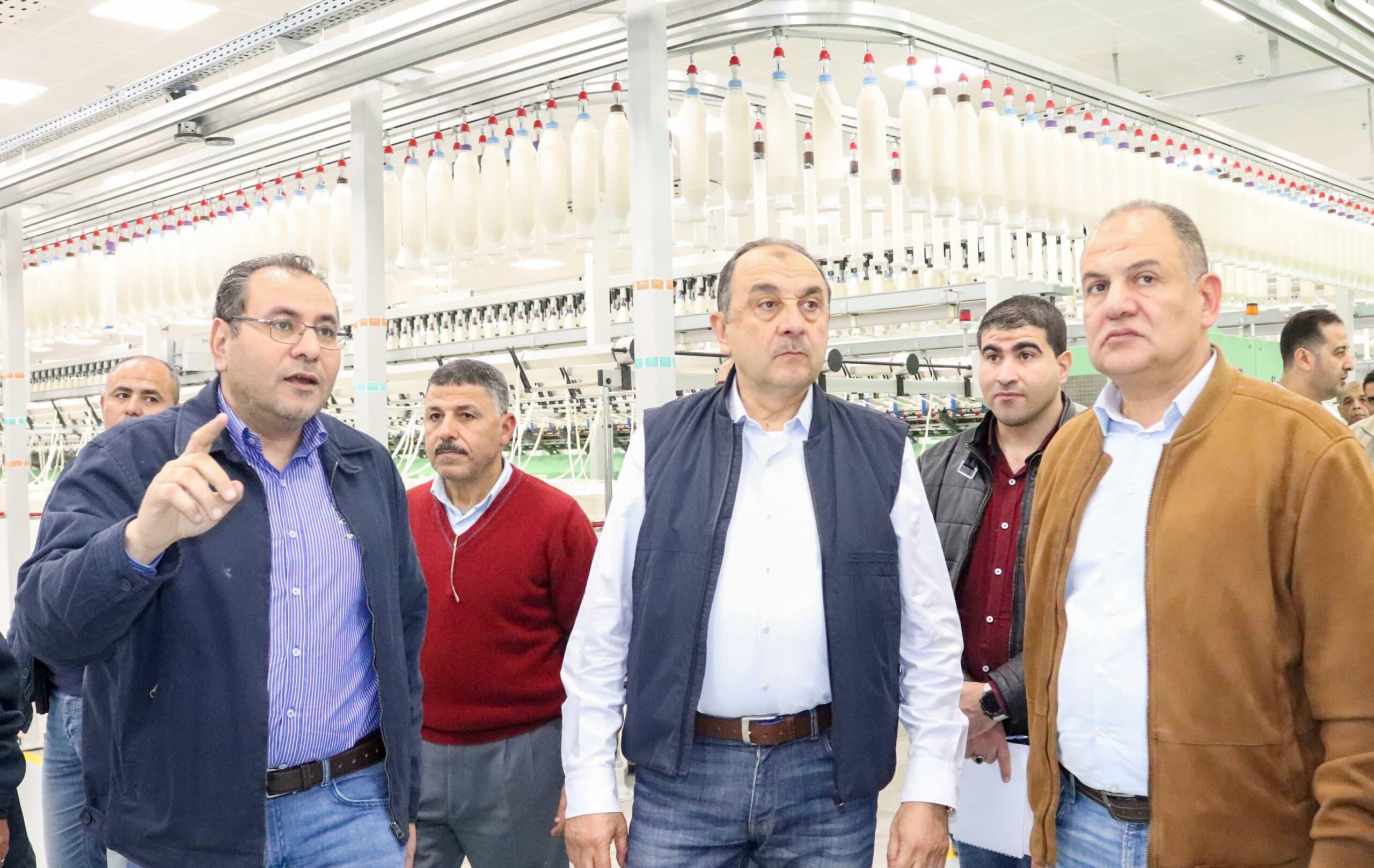 وزير قطاع الأعمال يتفقد شركة غزل المحلة ويتفقد تشغيل عدد من المصانع الجديدة