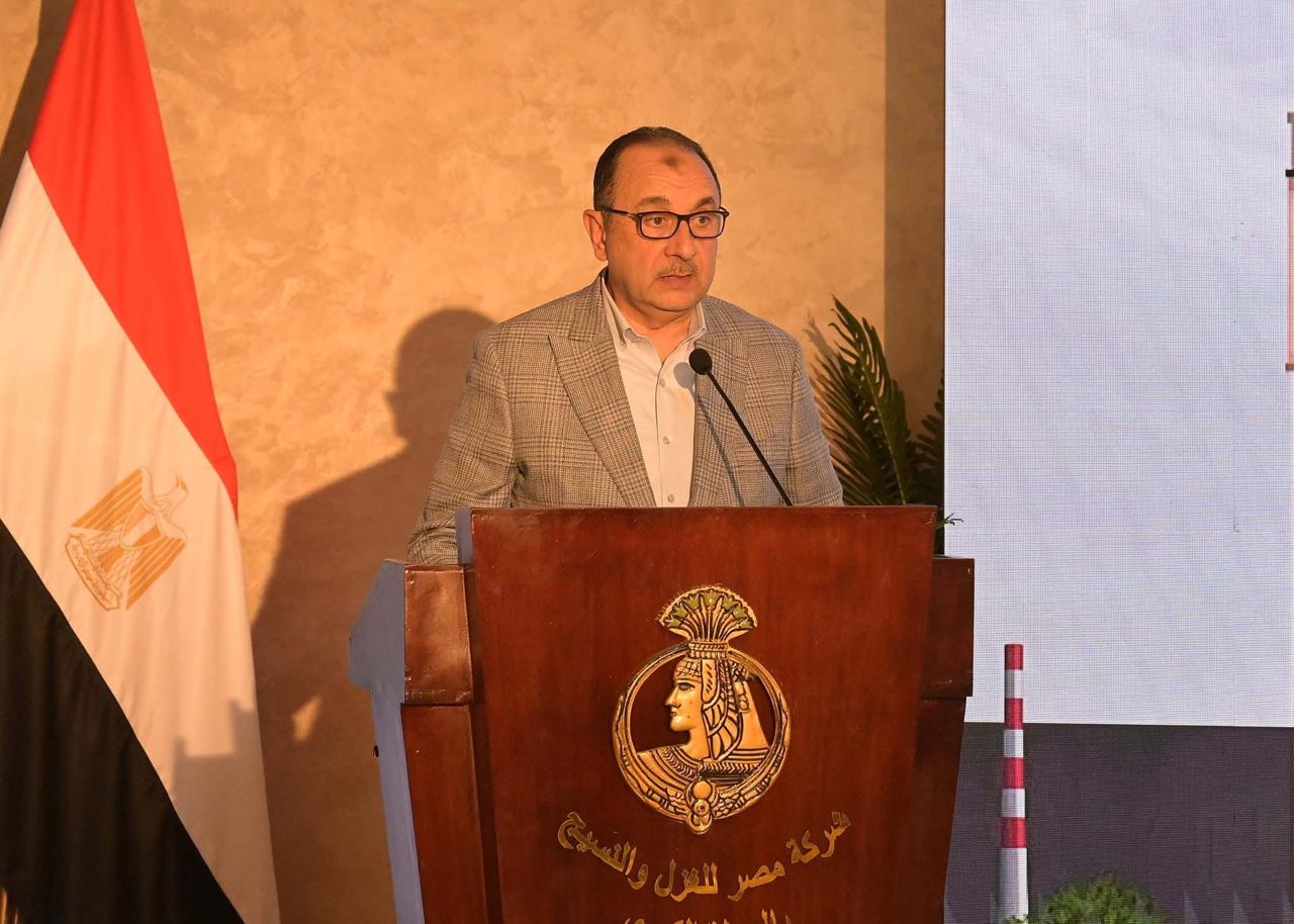 وزير قطاع الأعمال يلقى كلمته أثناء زيارة تفقدية لرئيس الوزراء لشركة مصر للغزل والنسيج بالمحلة الكبرى