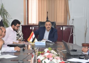 رئيس شركة مياه الأقصر يترأس اجتماع “بنك التنمية الأفريقي” لمشروع الصرف الصحي المتكامل بإسنا والطود