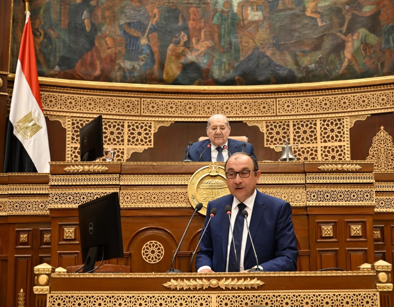 وزير قطاع الأعمال العام أمام مجلس الشيوخ: ننفذ مشروعات ضخمة لتوطين التكنولوجيا وتعزيز التحول الأخضر بالشركات
