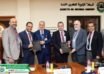  بالصور.. وفد رفيع المستوى من شركة الإسكندرية للصيانة البترولية “بيترومنت” يزور شركة الزاوية لتكرير النفط