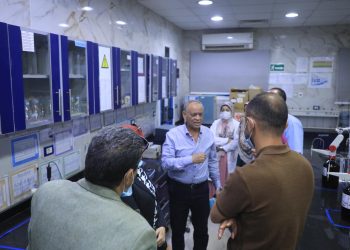 رئيس شركة مياه أسيوط يتفقد محطة نزلة عبد اللاه 