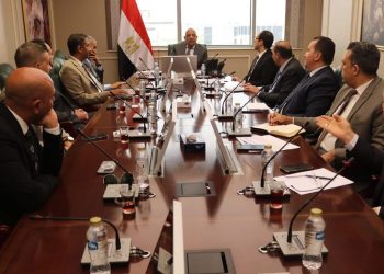 وزير الكهرباء يجتمع بمسئولي “ساى شيلد” لمتابعة تشغيل منظومة الشحن الموحد وقاعدة البيانات المؤمنة للعدادات