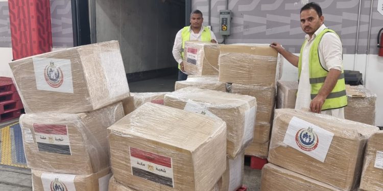 الصحة: فحص وتسلم شحنة الأدوية والمستلزمات الطبية وتجهيز 29 عيادة طبية بمكة والمدينة لاستقبال الحجاج