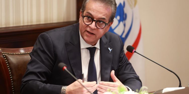 «الصحة» تفتتح وحدة علاج طبيعي لذوي الهمم ووحدة للأطفال بحميات الإسماعيلية والمحلة