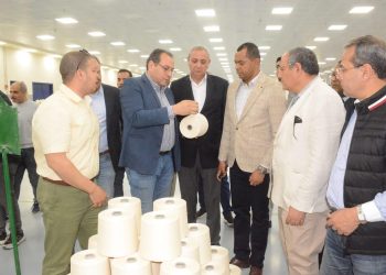 شركة مصر للغزل والنسيج بالمحلة الكبرى تستقبل وزير زراعة مدغشقر لبحث فرص التعاون المشترك