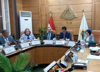 رئيس جامعة بنها يهنئ الرئيس السيسى بمناسبة الاحتفال بعيد العمال .. ويؤكد على الإنتهاء من استعدادات امتحانات الفصل الدراسى الثانى