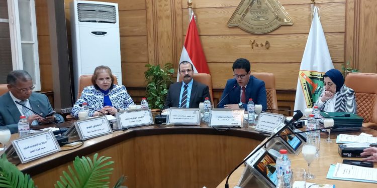 رئيس جامعة بنها يهنئ الرئيس السيسى بمناسبة الاحتفال بعيد العمال .. ويؤكد على الإنتهاء من استعدادات امتحانات الفصل الدراسى الثانى