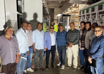 رئيس شركة جنوب القاهرة للكهرباء يتفقد مشروعات الدلتا الجديدة ويشيد بالجهود المبذولة