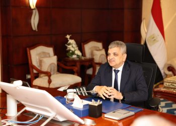 الفريق أسامة ربيع يبحث تأثير التطورات الإيجابية التي تشهدها الأوضاع الأمنية بمنطقة البحر الأحمر على حرية الملاحة 