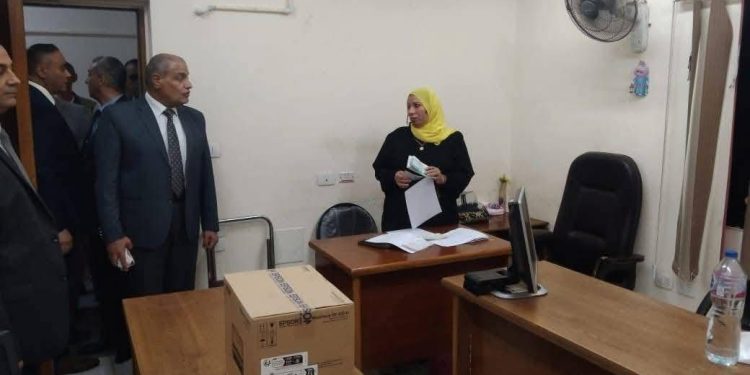 “البيلي” يواصل جولاته المفاجئة بقطاعات وإدارت شمال القاهرة للكهرباء 