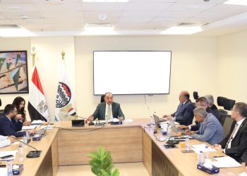 عاجل.. وزير قطاع الأعمال خلال اجتماعه مع شركات الأدوية التابعة: نمو  الأرباح 126% في أول 9 أشهر 