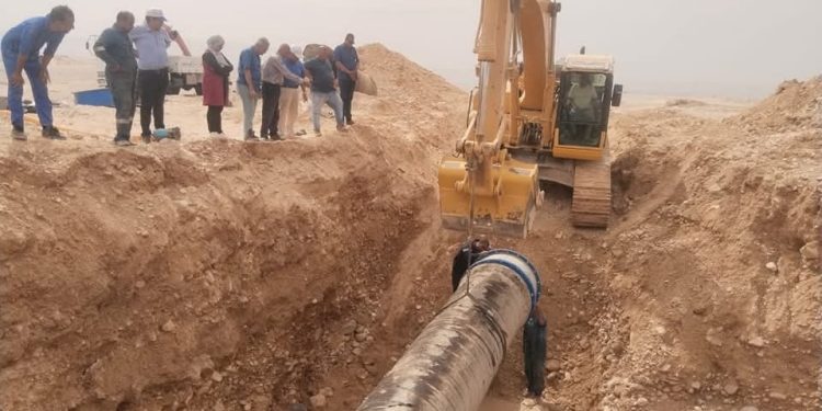 رئيس مياه البحر الأحمر يتابع أعمال إصلاح خط مياه الكريمات