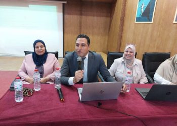 القابضة لكهرباء مصر تنظم ندوة توعية مركزية للمهندسين والفنيين عن السلامة والصحة المهنية