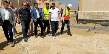 رئيس جهاز حدائق أكتوبر يتفقد محطة محولات “ابني بيتك 7” لمتابعة خطة دخولها الخدمة