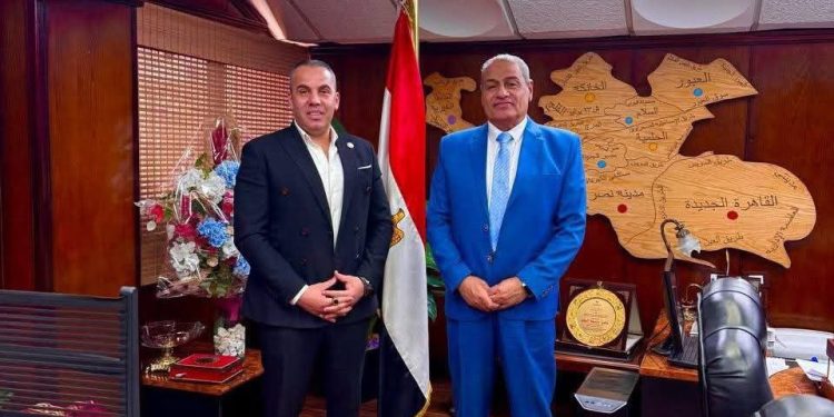 “رئيس كهرباء شمال القاهرة” يستقبل النائب “محمد رضا البنا” لبحث عدداً من مطالب المواطنين