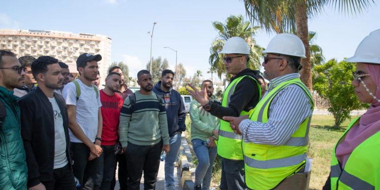 طلاب هندسة الإسكندرية في زيارة ميدانية لمحطة التنقية الشرقية بشركة الصرف الصحي بالإسكندرية