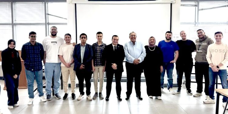 محاضرة متخصصة بالجامعة الألمانية تستعرض آليات التعامل مع المنازعات في عقود التشييد