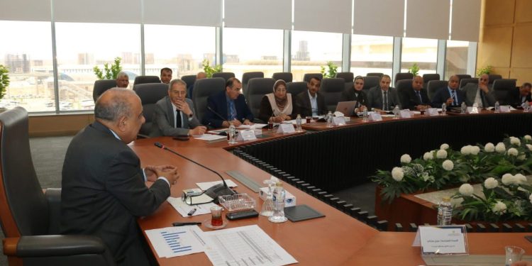 تعرف على تفاصيل هامة في اجتماع وزير الكهرباء برؤساء 16شركة كهرباء لمناقشة استعدادات الوزارة لفصل الصيف 